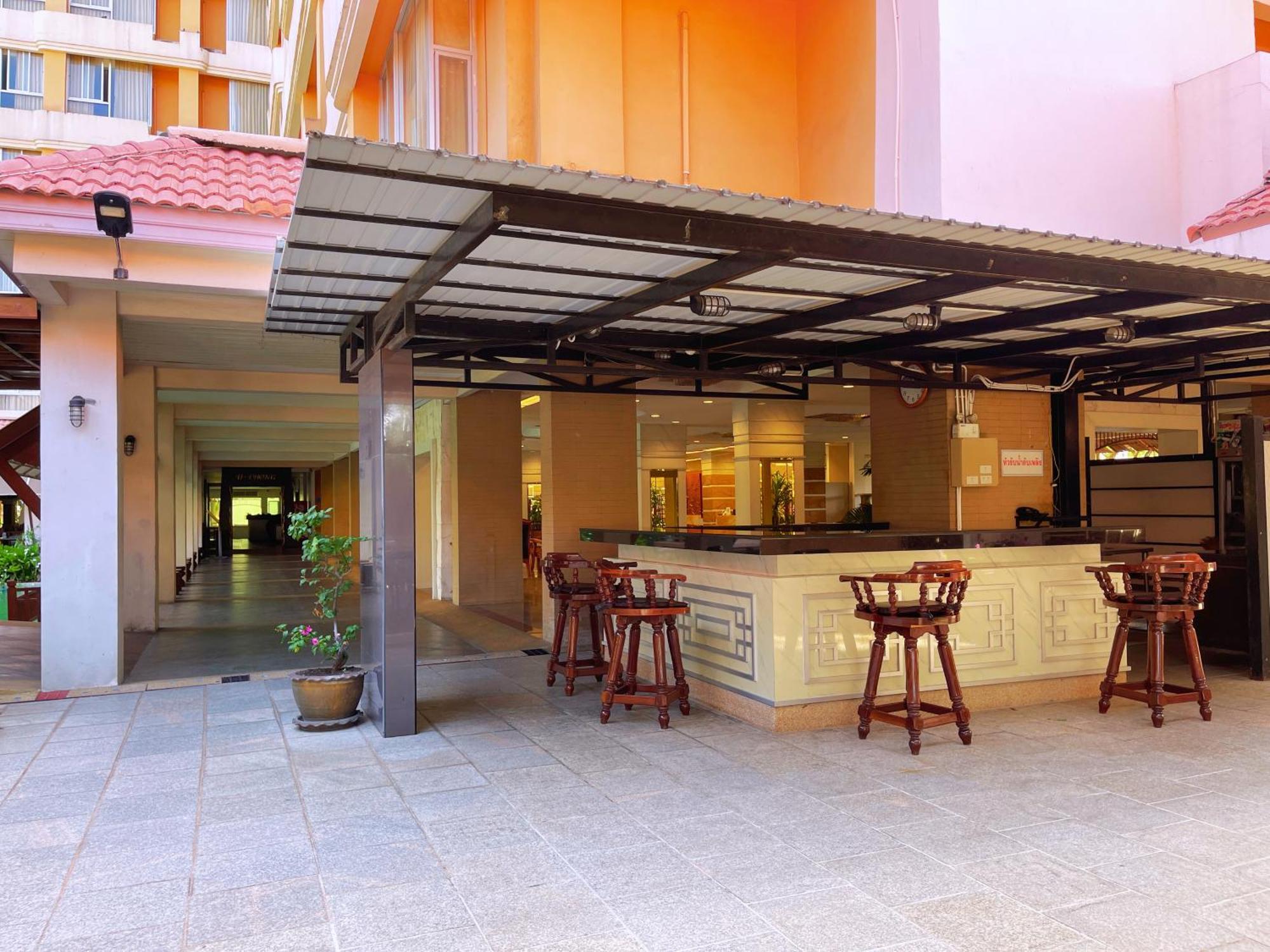 Eastern Grand Palace 4*