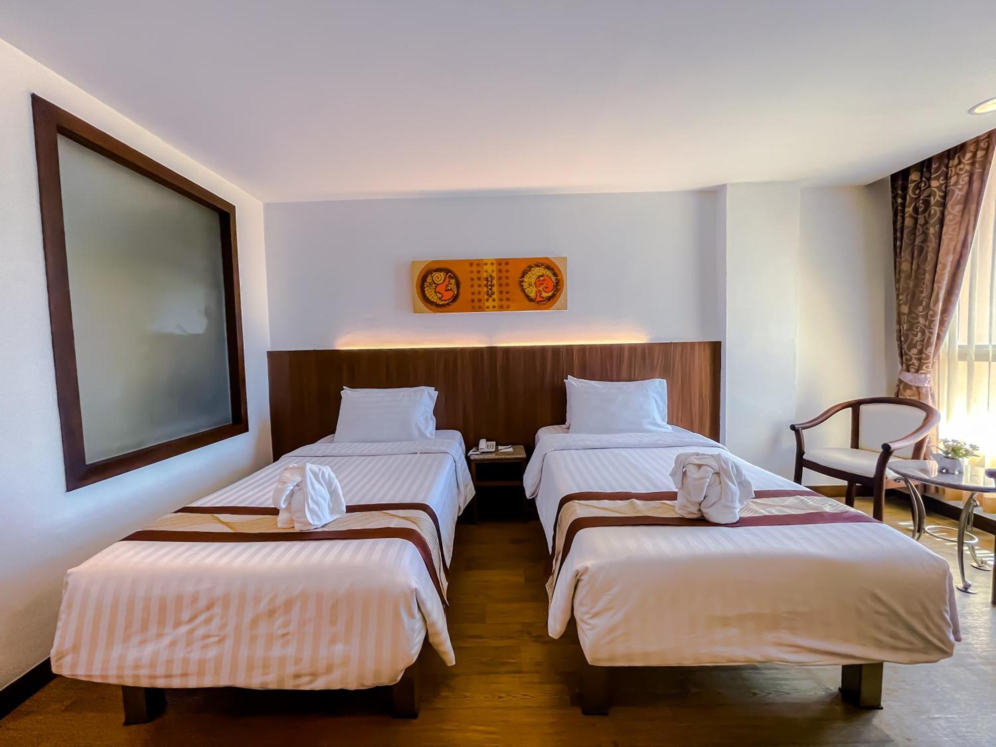 Eastern Grand Palace 4* פאטאיה